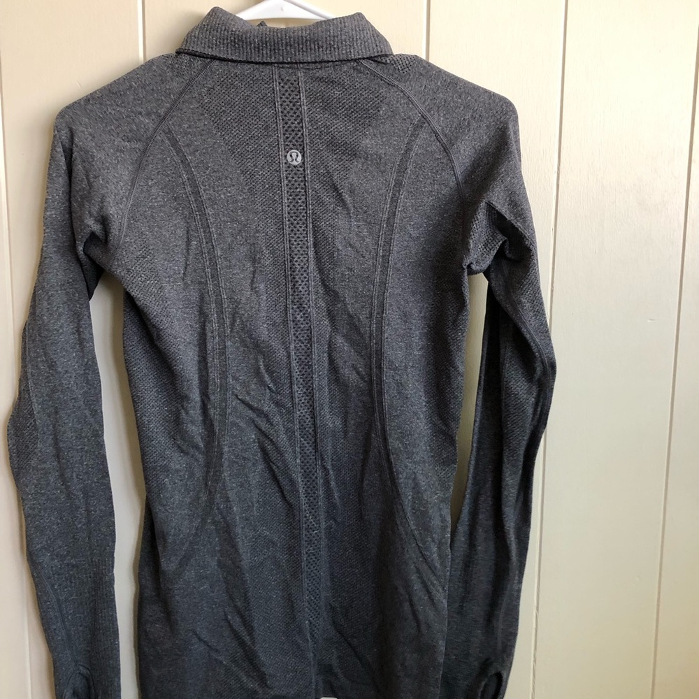 Lululemon Pullover